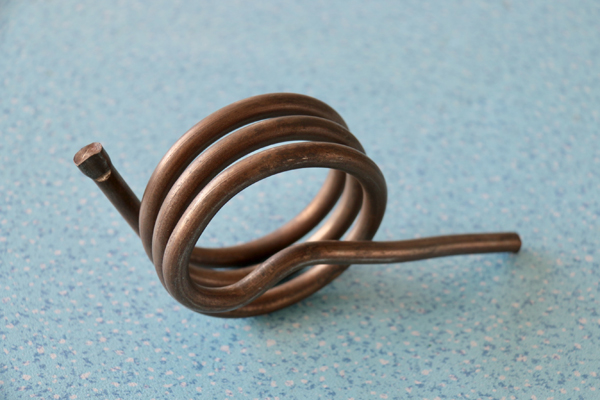 青島彈簧如何制作的?青島彈簧廠帶大家來了解一下!