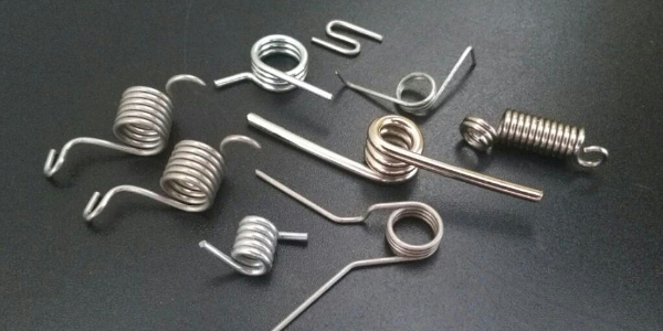 山東彈簧中的扭轉彈簧用到哪些行業 扭轉彈簧的圈數有什么不同？